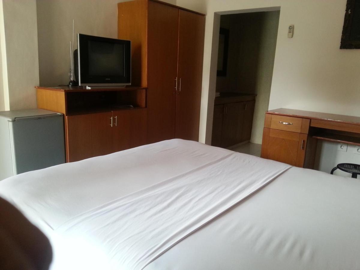 New Asta Graha Guesthouse Jimbaran Dış mekan fotoğraf